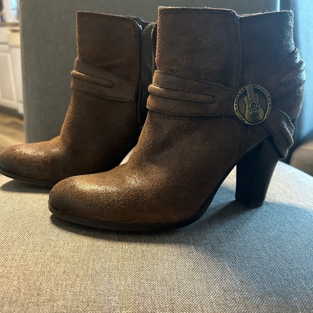 Miranda lambert boots